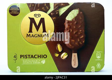 MAGNUM Pistachio Eis. Magnum ist eine Marke von Unilever Stockfoto