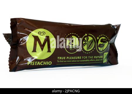 MAGNUM Pistachio Eis. Magnum ist eine Marke von Unilever Stockfoto