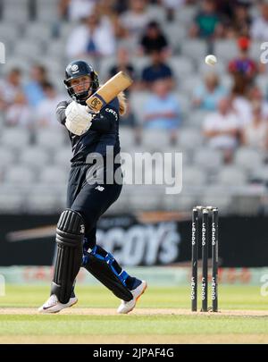 Old Trafford, Manchester, England: 16.. August 2022, The Hundred Womens Cricket, Manchester Originals versus Welsh Fire: Sophie Ecclestone of Manchester Originals Stockfoto