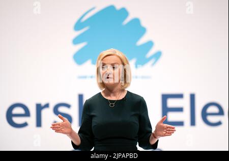 Liz Truss während einer Hustings-Veranstaltung in Perth, Schottland, als Teil der Kampagne, Vorsitzender der Konservativen Partei und nächster Premierminister zu sein. Bilddatum: Dienstag, 16. August 2022. Stockfoto