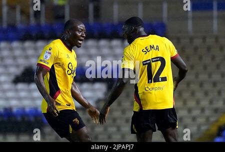 Watfords Ken Sema feiert das erste Tor des Spiels seiner Seite während des Sky Bet Championship-Spiels in St. Andrew's, Birmingham. Bilddatum: Dienstag, 16. August 2022. Stockfoto