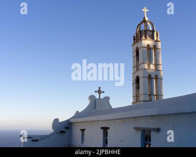 Kirche im griechischen Inseldorf, Tinos, Griechenland Stockfoto