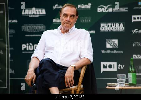 Marina Di Pietrasanta, Italien. 16. August 2022. Clemente Mastella Clemente Mastella ist Leiter von Noi di Centro bei einem Treffen mit caffè of Versiliana.Quelle: Stefano Dalle Luche/Alamy Live News Stockfoto