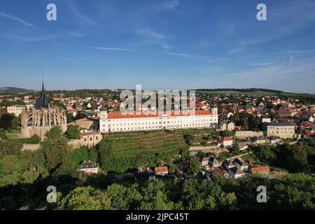 Blick auf Kutna Hora mit St. Barbara's Church, die ein UNESCO-Weltkulturerbe ist, Tschechische Republik.Historisches Zentrum von Kutna Hora, Tschechische Republik, Euro Stockfoto