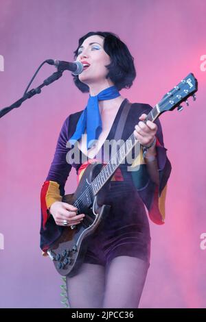 Rosalie Cunningham tritt bei der Cropredy Convention von Fairport auf. Banbury, Großbritannien. 13. August 2022 Stockfoto