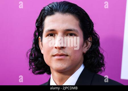 HOLLYWOOD, LOS ANGELES, KALIFORNIEN, USA - 16. AUGUST: Der amerikanische Schauspieler Danny Ramirez kommt bei der Los Angeles Premiere von Netflix's 'Look Both Ways' an, die am 16. August 2022 im Netflix Tudum Theater in Hollywood, Los Angeles, Kalifornien, USA, stattfand. (Foto von Xavier Collin/Image Press Agency) Stockfoto