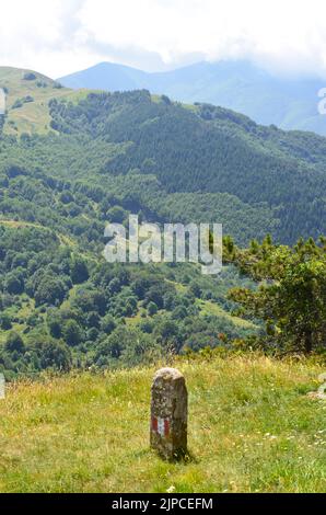 Parco Nazionale dell'Appennino Tosco-Emiliano, ein üppig bewaldeter und bergiger Nationalpark in Norditalien Stockfoto