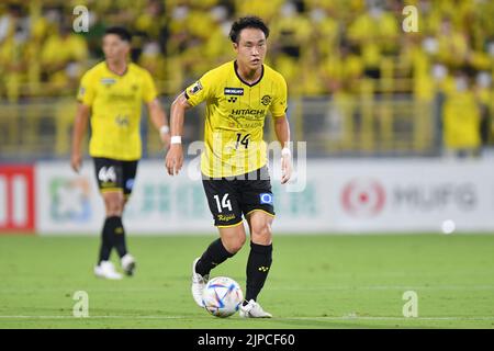 Kashiwa, Chiba, Japan. 14. August 2022. Tomoya Koyamatsu von Kashiwa Reysol während des Liga-Spiels 2022 J1 zwischen Kashiwa Reysol und Sanfrecce Hiroshima im Sankyo Frontier Kashiwa Stadium Hitachidai in Kashiwa, Chiba, Japan, 14. August 2022. Quelle: AFLO/Alamy Live News Stockfoto