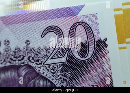 Eine Nahaufnahme von £20 zwanzig Pfund Bargeldrechnung Sterling Polymer Banknote von der Bank von England, die die Königin und J. M. W. Turner, selecti zeigt Stockfoto