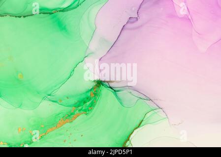 Abstrakt Alkohol Tinte Flüssigkeit Kunst Hintergrund. Grün und lila Farbe mit Gold Stockfoto