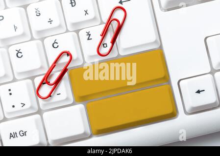Abstrakte Schreibkraft Üben Speed Typing, Programmierer Debugging Codes Stockfoto