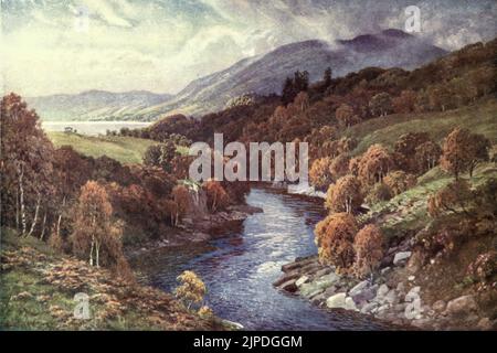 River Awe fliesst nach Loch Etive, Argyllshire gemalt von Sutton Palmer aus dem Buch "Bonnie Scotland" beschrieben von A. R. Hope Moncrieff, herausgegeben von A & C Black, London. 1912 Stockfoto