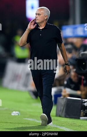 José’ Mourineho-Manager von AS Roma zeigt sich während des Serie-A-Spiels zwischen US Salernitana 1919 und Roma im Stadio Arechi, Salerno, Italien, am 14. August 2022. Foto von Giuseppe Maffia. Stockfoto