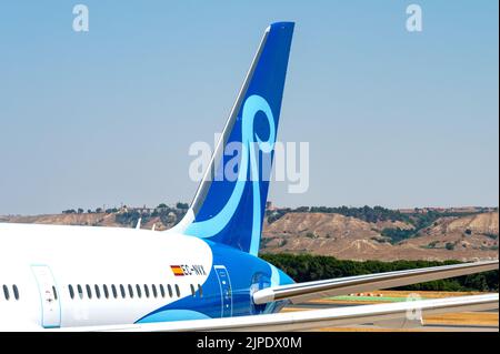 Logo von Norse Atlantic Airways im Flugzeugheck auf einem spanischen Flughafen Stockfoto