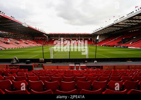 Sheffield, Großbritannien. 17. August 2022. Allgemeine Innenansicht der Bramall Lane, Heimstadion von Sheffield United in Sheffield, Großbritannien am 8/17/2022. (Foto von Ben Early/News Images/Sipa USA) Quelle: SIPA USA/Alamy Live News Stockfoto