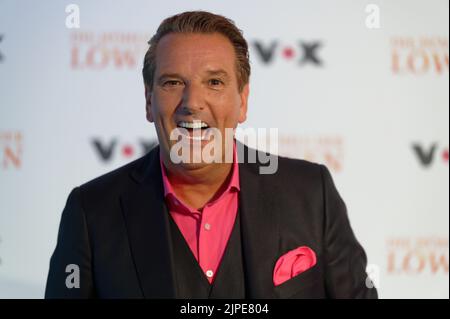 Köln, Deutschland. 17. August 2022. Unternehmer Ralf Dümmel kommt zur Vorführung der neuen Staffel von 'die Höhle der Löwen'. Quelle: Henning Kaiser/dpa/Alamy Live News Stockfoto