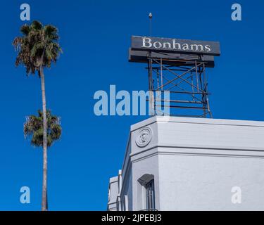 Los Angeles, CA, USA – 17. August 2022: Außenansicht des Bonhams Auktionshauses am Sunset Boulevard in Los Angeles, CA. Stockfoto