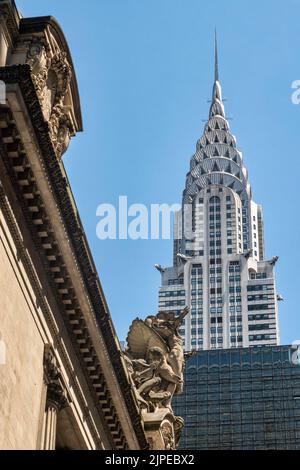 Grand Central Terminal mit dem Chrysler Building im Hintergrund, NYC, USA Stockfoto