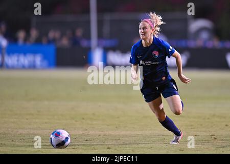 13. August 2022: San Diego Wave FC Mittelfeldspieler Kristen McNabb (14) während eines NWSL Fußballmatches zwischen dem Orlando Pride und dem San Diego Wave FC im Torero Stadium in San Diego, Kalifornien. Justin Fine/CSM Stockfoto