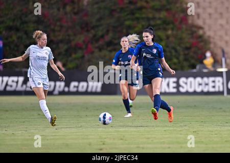 13. August 2022: Taylor Kornieck (22), Mittelfeldspieler des San Diego Wave FC, während eines NWSL-Fußballmatches zwischen dem Orlando Pride und dem San Diego Wave FC im Torero Stadium in San Diego, Kalifornien. Justin Fine/CSM Stockfoto