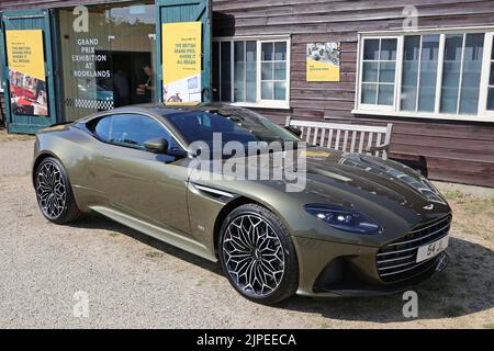 Aston Martin DBS 5,2 V12 Superleggera OHMSS Edition (2019), Aston Martin Heritage Day 2022, Brooklands Museum, Weybridge, Surrey, England, Großbritannien, Europa Stockfoto