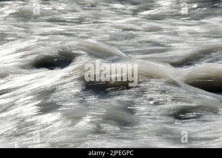 29. Juli 2022, Kenai Fjord National Park, Alaska, USA: Exit Glacier ist ein Gletscher, der vom Harding Ice Field in den Kenai Mountains vor dem Anchorage - Seward Highway abgeleitet wurde, Freitag, 29. Juli 2022. Seit 2004 ist sie um mehr als 2.300 Fuß zurückgegangen. (Bild: © Mark Hertzberg/ZUMA Press Wire) Stockfoto