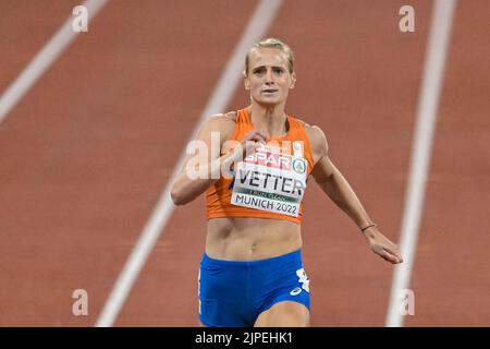 MÜNCHEN, DEUTSCHLAND - 17. AUGUST: Anouk Vetter aus den Niederlanden startet beim Frauen-Heptathlon 200m bei den Europameisterschaften München 2022 im Olympiastadion am 17. August 2022 in München (Foto: Andy Astfalck/BSR Agency) Stockfoto