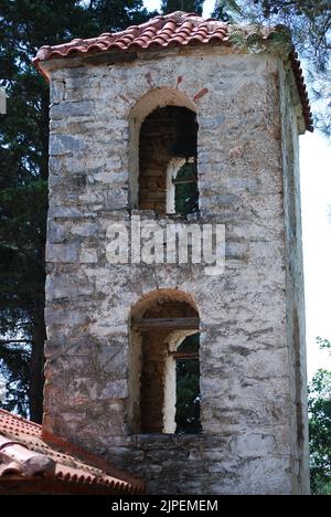 Kirche aus dem 19.. Jahrhundert der St. Athanasios in Palaiokasthon, Chalkidiki Stockfoto