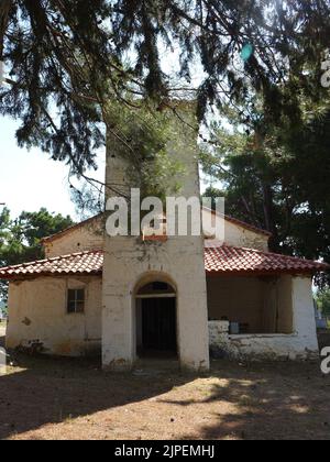 Kirche aus dem 19.. Jahrhundert der St. Athanasios in Palaiokasthon, Chalkidiki Stockfoto