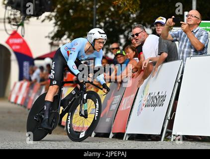 München, Deutschland. 17. August 2022. Die belgischen Rune Herregodts wurden am Mittwoch, den 17. August 2022, beim Elite Männer Einzelzeitfahren (24km) bei der Europameisterschaft München 2022 in München in Aktion gezeigt. Die zweite Auflage der Europameisterschaften findet vom 11. Bis 22. August statt und umfasst neun Sportarten. BELGA FOTO ERIC LALMAND Kredit: Belga Nachrichtenagentur/Alamy Live News Stockfoto