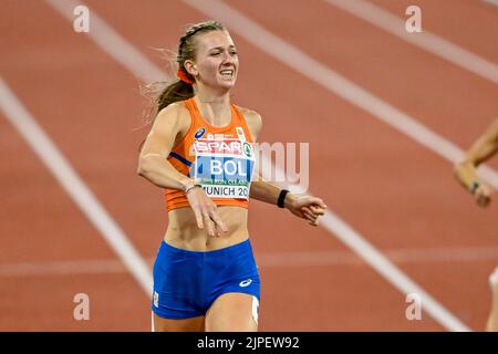 München, Deutschland. 17. August 2022. MÜNCHEN, DEUTSCHLAND - 17. AUGUST: Femke Bol aus den Niederlanden startet am 17. August 400m 2022 beim Finale der Frauen bei den Europameisterschaften München 2022 im Olympiastadion in München (Foto: Andy Astfalck/BSR Agency) Credit: Orange Pics BV/Alamy Live News Stockfoto