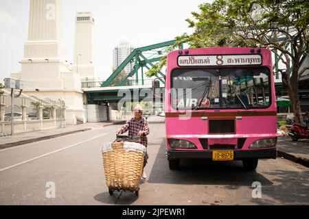 Talat Noi oder Talad Noi ist ein historisches Viertel von Bangkok. Bunte Straßen und Alltag. Bangkok ist ein wichtiger touristischer Besichtigungspunkt Stockfoto