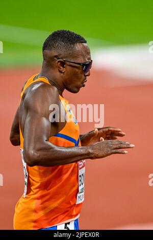 München, Deutschland. 17. August 2022. MÜNCHEN, DEUTSCHLAND - 17. AUGUST: Liemarvin Bonevacia aus den Niederlanden startet am 17. August 400m 2022 im Olympiastadion bei den Europameisterschaften München 2022 im Finale der Männer in München (Foto: Andy Astfalck/BSR Agency) Credit: Orange Pics BV/Alamy Live News Stockfoto