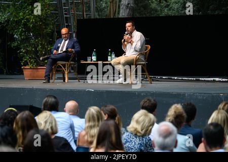 Marina Di Pietrasanta, Italien. 17. Aug, 2022 Treffen in der Caffe de La Versiliana, auf dem Foto Matteo Salvini, Leiter der Lega Credit: Stefano Dalle Luche/Alamy Live News Stockfoto