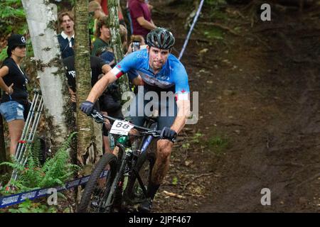 07. August 2022: Anthony Bergeron aus Kanada (88) startet beim Cross-Country Olympic in menÕs während des Mercedes-Benz UCI Mountain Bike World Cup 2022 in Mont-Sainte-Anne in Beaupre, Quebec, Kanada. Daniel Lea/CSM Stockfoto