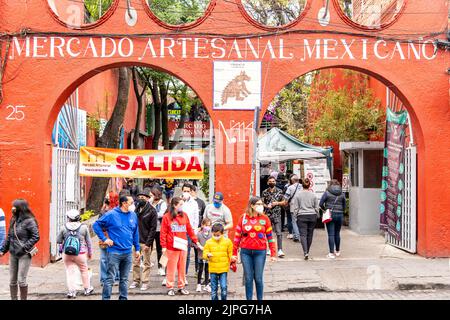 Der Eingang zum Mercado Artesanal Markt in Coyoacan, Mexiko-Stadt, Mexiko Stockfoto