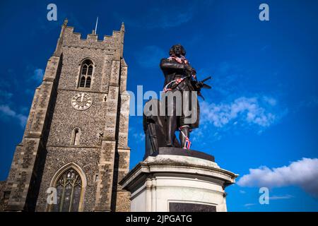 Statue des Malers Thomas Gainsborough auf dem Sudbury Marktplatz in Suffolk Stockfoto
