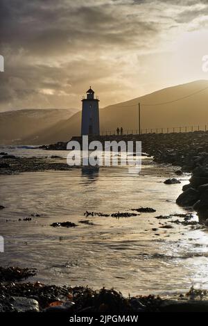 Leuchtturm Høgsteinen auf Godøy, Sunnmøre, Møre Og Romsdal, Norwegen. Stockfoto