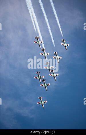 Das italienische Air Force National Aerobatic Display Team die Frecce Tricolori haben während der RIAT eine hervorragende Flugschau bei RAF Fairford gezeigt Stockfoto