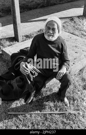 Ugandische asiatische Flüchtlinge im Gipslager Dartmoor Devon älterer Mann 1972 Stockfoto