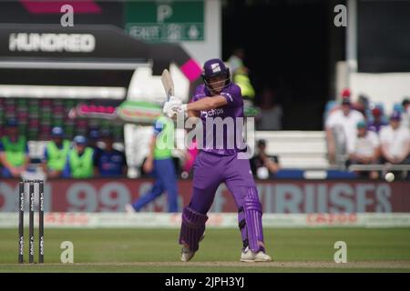 Leeds, England, 14. August 2022. Michael Pepper, der in Headingley gegen London Spirit in den Hundert Jahren für Northern Superchargers zugeschlagen war. Quelle: Colin Edwards Stockfoto