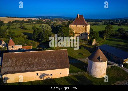 Frankreich, Cher (18), Berry, Neuvy-Deux-Clochers, la Tour de Vesvre // Frankreich, Cher (18), Berry, Neuvy-Deux-Clochers, der Turm von Vesvre Stockfoto