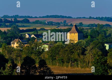 Frankreich, Cher (18), Berry, Neuvy-Deux-Clochers, la Tour de Vesvre // Frankreich, Cher (18), Berry, Neuvy-Deux-Clochers, der Turm von Vesvre Stockfoto