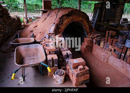 Frankreich, Cher (18), Henrichemont, La Borne, Töpferdorf Stockfoto