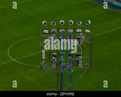 Boundary Park Luftdrohne aus der Luft, Oldham Athletic Football Club Stadium, Vogelperspektive Stockfoto