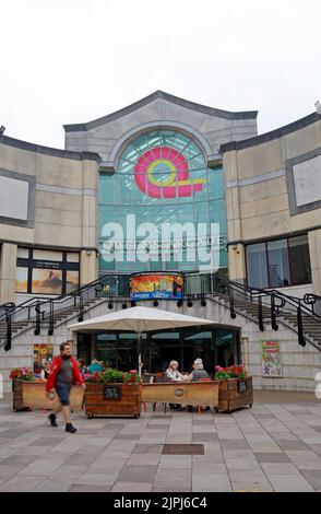 Queen's Arcade, Eingang Hayes. Cardiff Scenes - August 2022. Sommer. Stockfoto