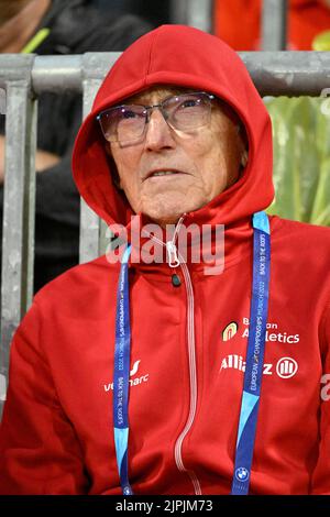 München, Deutschland. 18. Aug, 2022. Trainer des Belgiers Thomas Carmoy, aufgenommen während des Finales des Hochsprung-Turniers der Männer, am 8. Tag der Leichtathletik-Europameisterschaften, in München 2022, Deutschland, am Donnerstag, den 18. August 2022. Die zweite Auflage der Europameisterschaften findet vom 11. Bis 22. August statt und umfasst neun Sportarten. BELGA FOTO ERIC LALMAND Kredit: Belga Nachrichtenagentur/Alamy Live News Stockfoto