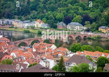 heidelberg, neckar, alte Brücke, drohnenflug, heidelbergs, Halsbänder, alte Brücken Stockfoto