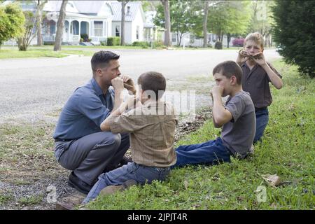 BRAD PITT, TYE SHERIDAN, HUNTER MCCRACKEN, LARAMIE EPPLER, DER BAUM DES LEBENS, 2011 Stockfoto