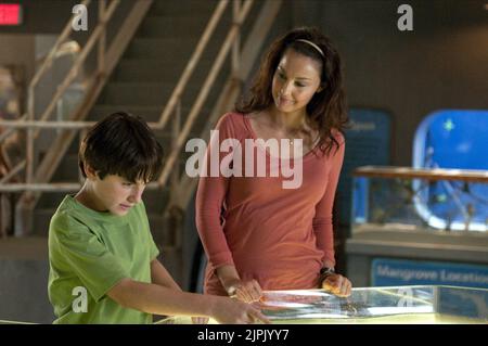 NATHAN GAMBLE, Ashley Judd, Dolphin Tale, 2011 Stockfoto